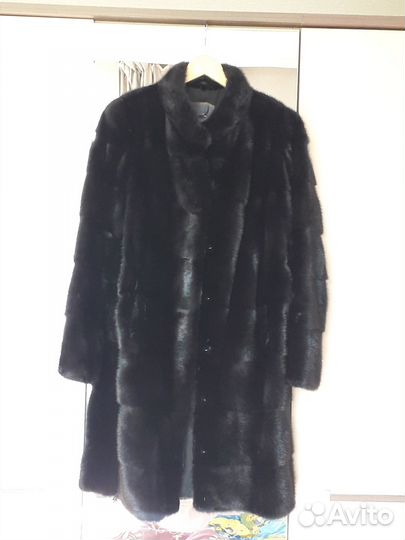 Продам норковую шубу