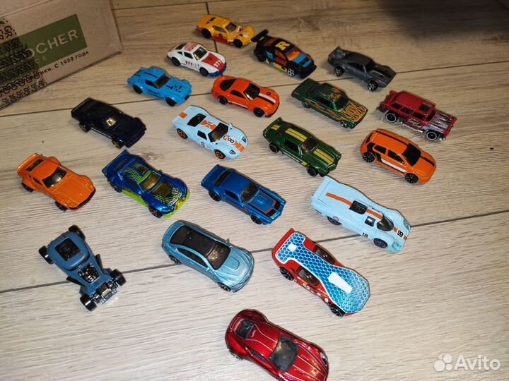 Hot wheels машинки