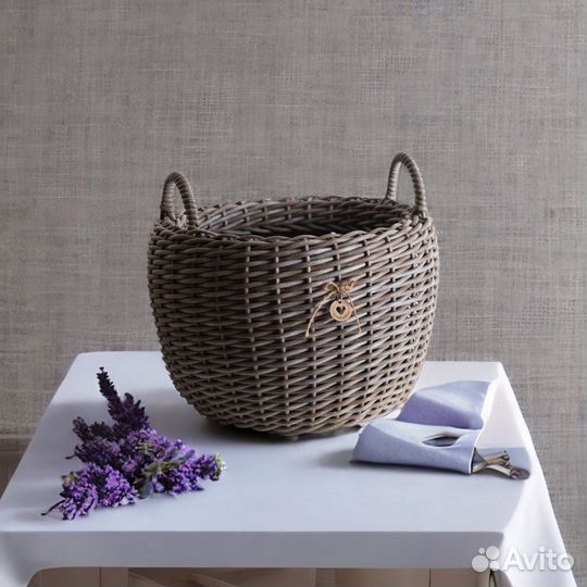 Кашпо из ротанга