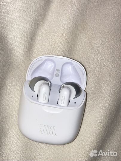 Беспроводные наушники JBL tune 225 tws