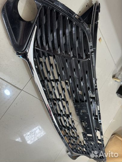 Решетка на бампер от камри 55