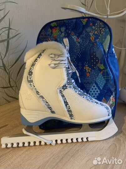 Женские фигурные коньки