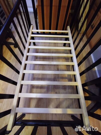 Кроватка детская