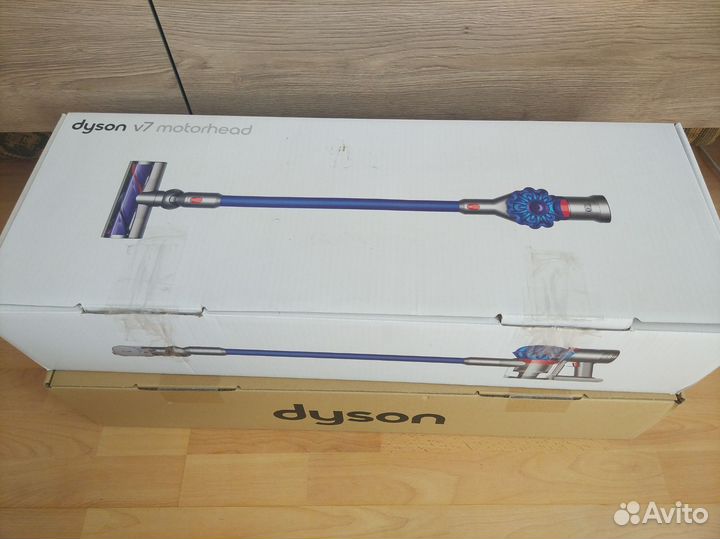 Пылесос Dyson V7 б.у