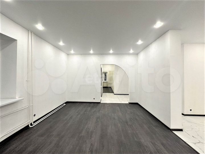 2-к. квартира, 70,6 м², 2/17 эт.