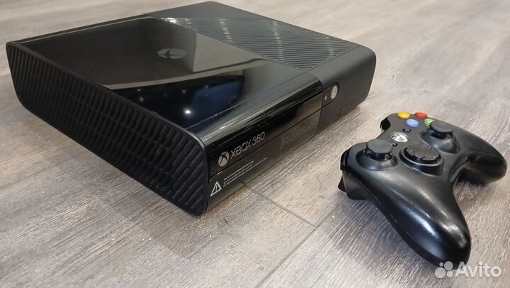 Xbox 360 Slim Freeboot 100 игр