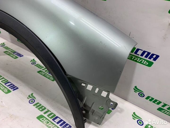 Крыло переднее правое Volvo Xc90 внедорожник