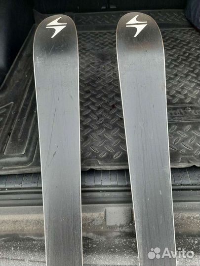 Горные лыжи