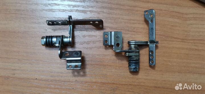 Петли и кронштейны для ноутбуков Samsung NP-R7**