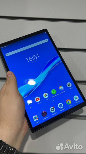Планшет Lenovo tab M10