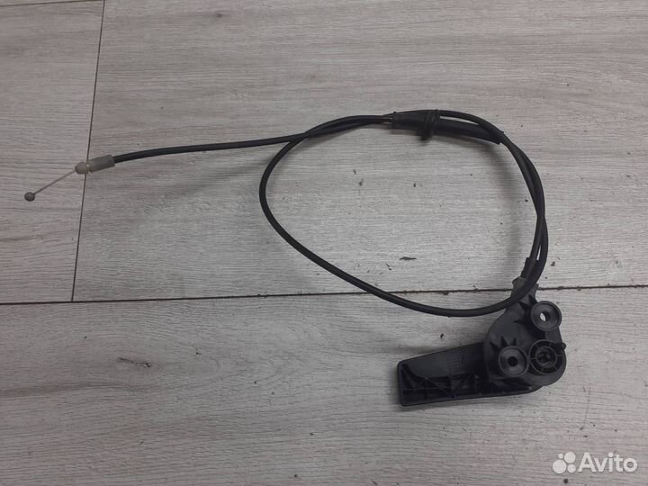 Трос капота Hyundai Genesis