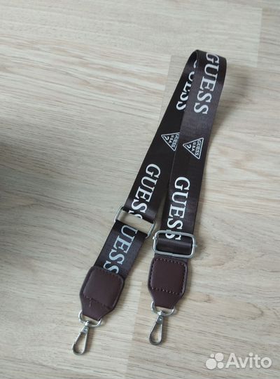 Шоколадная сумка Guess crossbody