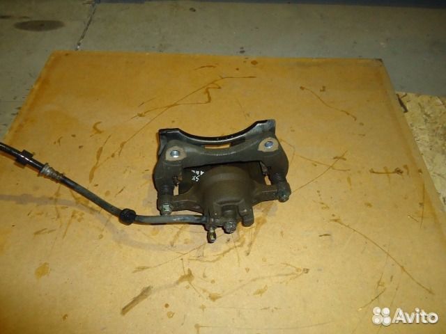 Суппорт передний Mitsubishi аsx митсубиси асх