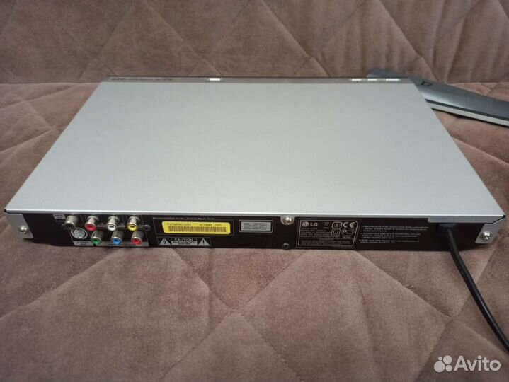 DVD плеер LG ds 563x