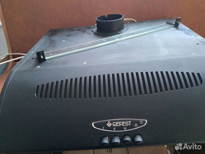 Воздухоочиститель(вытяжка) бу