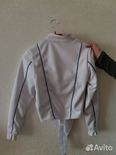 Фехтовальная экипировка для девочки