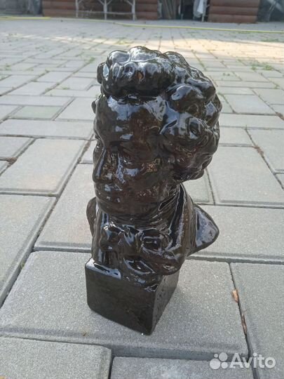 Бюст А. С. Пушкина