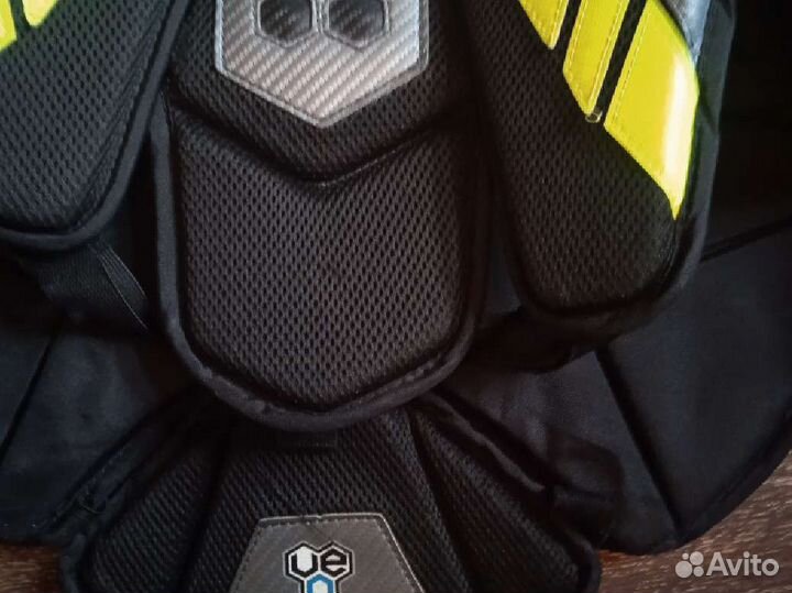 Нагрудник вратарский и шорты Vaughn