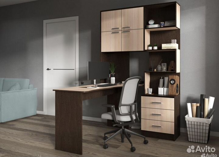 Письменный стол