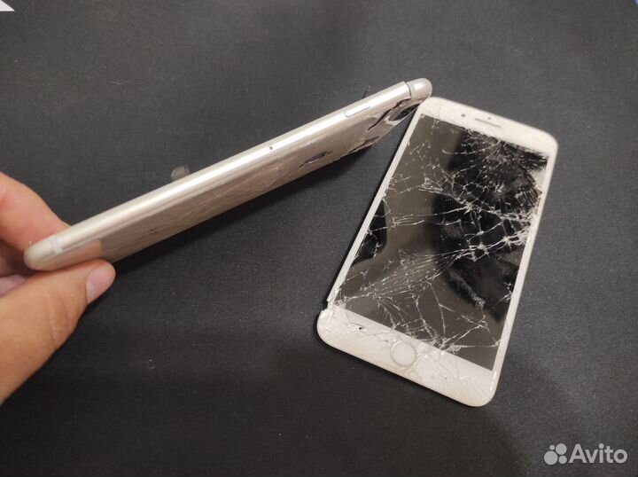 iPhone 8 plus на запчасти