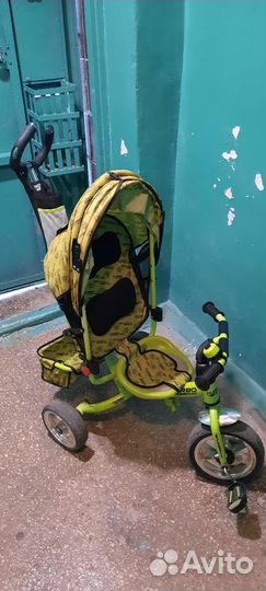 Детский велосипед с ручкой бу