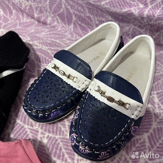 Отдам вещи на девочку 5л