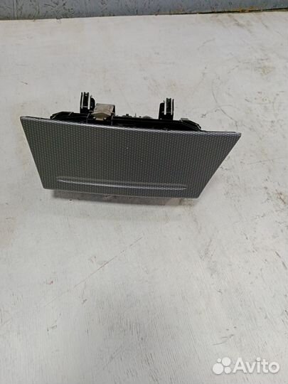 Бардачок центральной консоли Форд Фокус 2