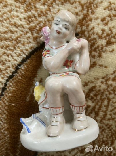 Статуэтки Японка, Цыганочка, волчата олимпийские