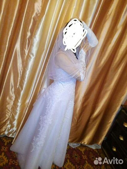 Свадебное платье