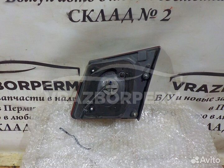 Фонарь задний левый внутренний (в крышку) Chevrole