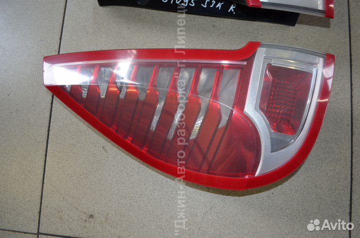 Фонарь крышки багажника внешний Scenic 3