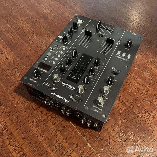 Микшерный пульт