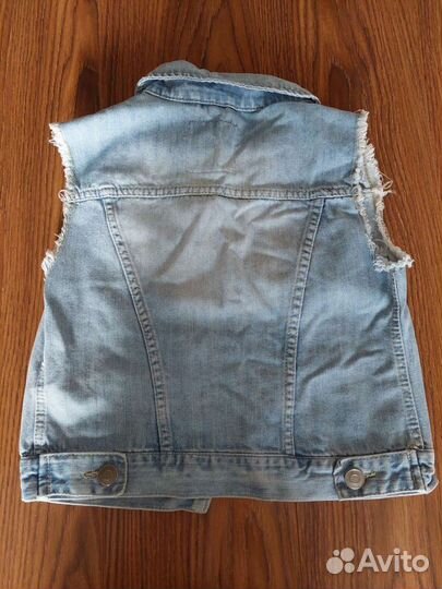 Джинсовая жилетка для девочки 8-10 лет
