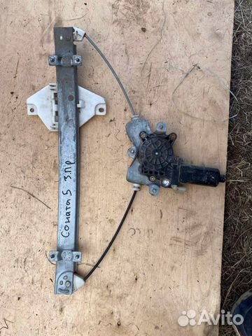 Задний правый стеклоподьемник Hyundai sonata 5