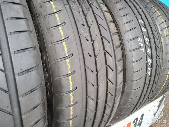 Goodyear EfficientGrip 235/45 R19 95V