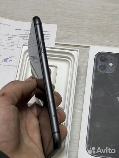 iPhone 11, 64 ГБ