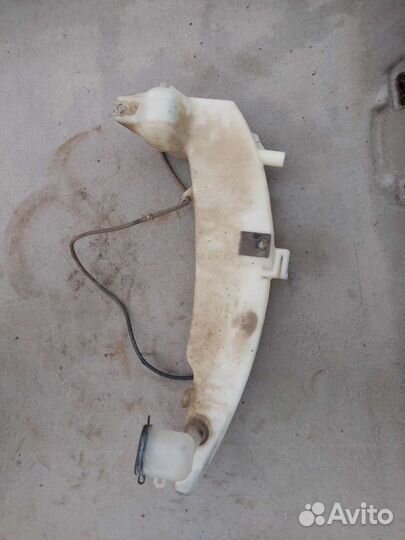 Бачок омывателя Ford Focus 1 2.0 Split port USA