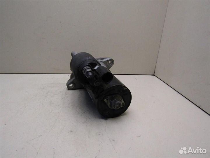Стартер VW Golf V 2003-2009