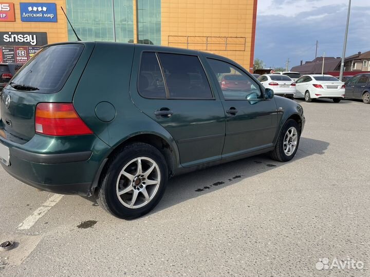 Volkswagen Golf 1.4 МТ, 1999, 305 000 км
