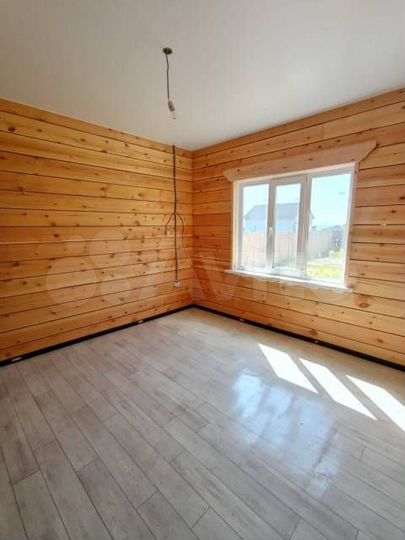 Коттедж 221 м² на участке 10 сот.