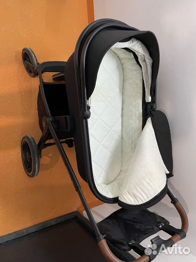 Коляска 3 в 1 Moon Resea S + зимние конверты