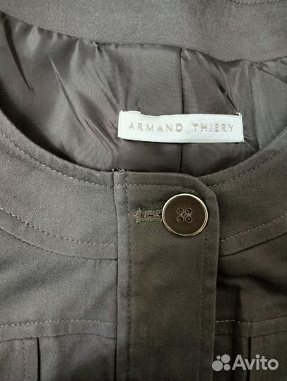 Жакет Франция Armand Thiery размер 50