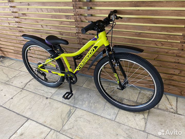 Велосипед новый Forward Twister 24