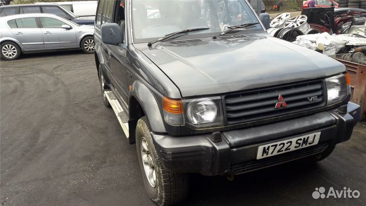 Разбор на запчасти Mitsubishi Pajero