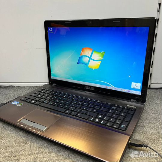 Ноутбук Asus i3-2310/3GB/320GB/GT520M
