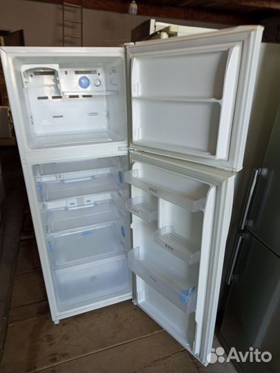 Холодильник Samsung No Frost