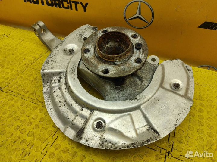 Кулак поворотный передний левый Bmw 520I F10