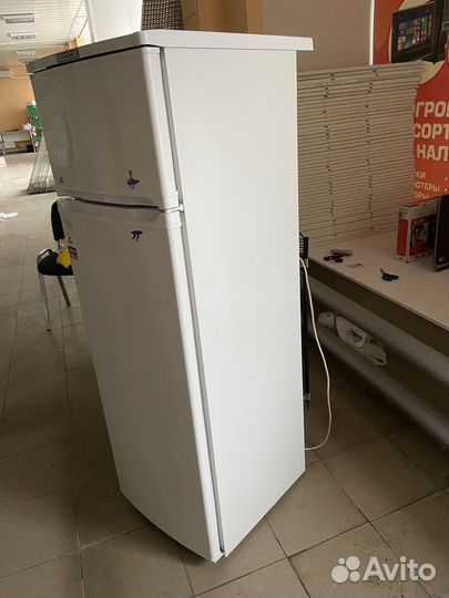Холодильник саратов 263