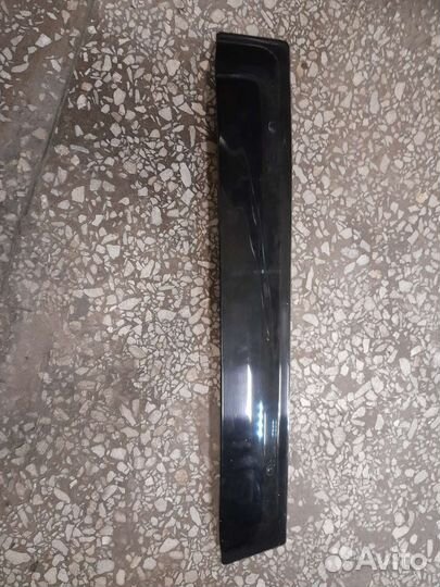 Ветровик задний левый тойота опа