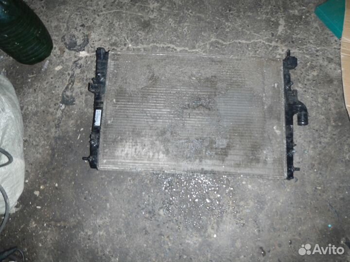 Радиатор основной для Renault Logan